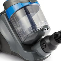 Bezvreckový vysávač Amazon Basics, 1,7 l, kompaktný, ľahký, s univerzálnou hubicou 3 v 1, HEPA filtrom, 850 W, na koberce a tvrdé podlahy, čierno-modrý 4