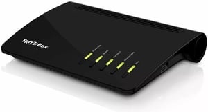 Amazon Renewed FRITZ!Box 7530 WiFi AC N DSL/VDSL modem usmjerivač, 5GHz 866 Mbps, 2.4GHz 400 Mbps, crni, obnovljeni