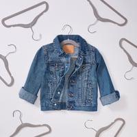 AmazonBasics baršunaste vješalice za dječju odjeću 50 komada - protuklizne vješalice za bebe i malu djecu 29 cm sive 3