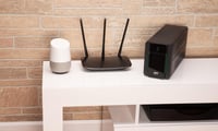 Sursă de alimentare neîntreruptibilă (UPS) APC Back-UPS BX750MI-GR, 750 VA, ieșiri Schuko, stabilizator de tensiune AVR, backup pe baterie și protecție la supratensiune 3