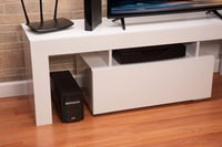 APC Easy UPS BVX900LI Záložný zdroj 900 VA / 480 W, AVR, zálohovanie batériou a ochrana proti prepätiu, LED indikátory 2