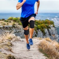 APOMOONS Chrániče kolien 1 pár, veľkosť M, čierne, priedušné, mäkká penová výplň proti nárazom, na tanec, volejbal a jogging 6