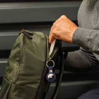 Apple AirTag (generația a 2-a) pachet de 4 bucăți – Dispozitiv de urmărire pentru chei, portofel și alte obiecte, localizare sonoră, configurare simplă cu iPhone sau iPad 8