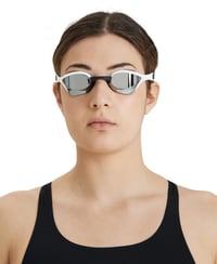 Unisex pretekárske plavecké okuliare ARENA Cobra Ultra Swipe Mirror pre dospelých, zakrivené zrkadlové šošovky, úprava proti zahmlievaniu, UV ochrana, 5 vymeniteľných nosových mostíkov 4