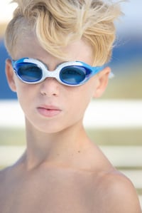 Detské zrkadlové plavecké okuliare Arena Spider Junior – UV ochrana, úprava proti zahmlievaniu, hypoalergénne silikónové tesnenie, samonastaviteľný nosný mostík 8