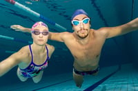 Unisex plavecké okuliare Arena The One Mirror pre dospelých – veľké zrkadlové šošovky, úprava proti zahmlievaniu, UV ochrana, samonastaviteľný nosník 5