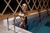 Zrkadlové pretekárske plavecké okuliare pre deti ARENA Tracks Junior – s UV ochranou, úpravou proti zahmlievaniu, 4 vymeniteľnými nosovými mostíkmi a silikónovým tesnením 6