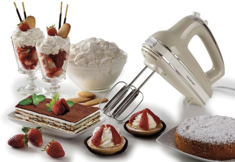Ariete Vintage kézi mixer 5 fokozat turbó funkcióval, 450W, krém