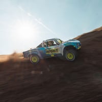 Automobil RC Desert Truck ARRMA Mojave GROM 4x4 Smart RTR albastru/alb ARA2104T2 cu acumulator și încărcător incluse 8