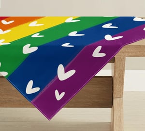 Artoid Mode Rainbow Love LGBT perivi stolnjak - 85x85 cm
