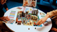 Asmodee Hotel Társasjáték – 2-4 Játékos, 8+ Éves Kortól, Olasz Kiadás 4