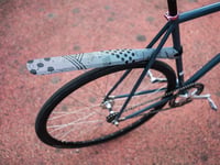 Ass Savers Fendor Bendor Regular Reflective nasadzovací reflexný blatník na bicykel 6