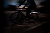 Ass Savers Fendor Bendor Regular Reflective nasadzovací reflexný blatník na bicykel 7