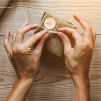 Avery 140 darab kerek öntapadós címke, 35 mm, újrahasznosított papír, vállalkozásoknak 2