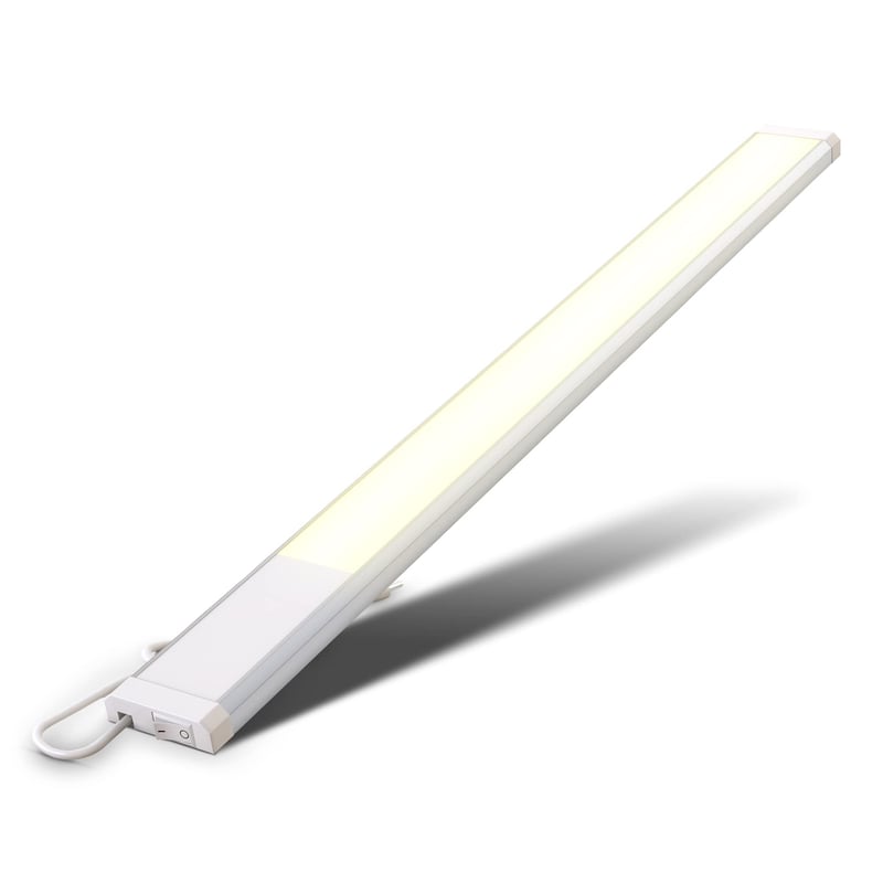 LED pásik B.K.Licht s vypínačom, teplé biele svetlo, osvetlenie kuchynskej linky, so vstavaným napájacím káblom, bielo-strieborný, 57,5 x 4,9 x 1,3 cm