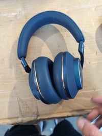 Bowers & Wilkins PX7 S2 Bluetooth 5.0 bezdrôtové slúchadlá s potlačením hluku — chybné, na náhradné diely: nezapnú sa (stav: pozri 2. obrázok) 3