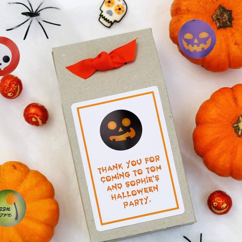 Halloween Matrica Szett: 720 db Töklámpás és Őszi Mintás Ragasztható Dekoráció