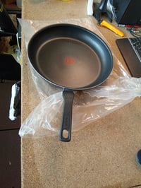Tigaie Tefal XL Force C38508, 32 cm, înveliș antiaderent, indicator de temperatură Thermo-Signal, rezistentă la cuptor până la 175°C, nu este compatibilă cu inducția, fabricată în Franța 2
