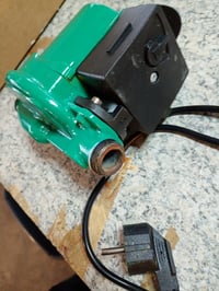 Pompă de circulație MECUTP RS15/9 125W, pompă de circulație pentru încălzire, înălțime de pompare max. 9m, debit max. 1,8 m³/h, racord NPT 3/4 3