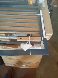 Safety 1st Easy Close fém biztonsági kapu, 73-80 cm, fekete, nyomással rögzíthető, egykezes nyitás, csavar nélküli rögzítés, lépcsőhöz és 3