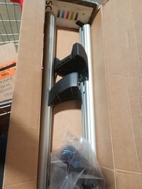 Bare transversale portbagaj Green Valley Easy One EV din aluminiu cu picioare preasamblate — lipsesc un șurub și capacele de capăt (stare: vezi a 2-a imagine) 2
