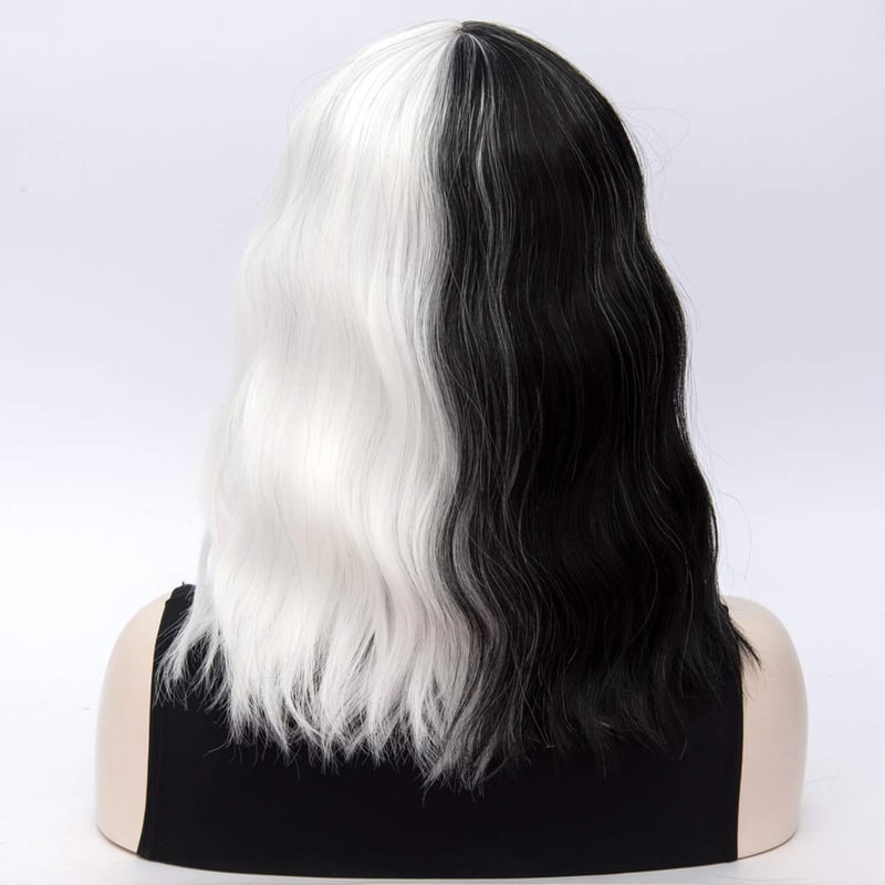 TANTAKO Fekete-Fehér Cosplay Paróka Szett - Hőálló Hullámos Műhaj Cruella Jelmezhez Piros Kesztyűvel, Gyöngy Nyaklánccal