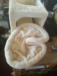 Heybly HCT203SM grebalica za mačke 35 cm, s velikim ležajem, kućicom za mačke, stupom za grebanje i plišanom lopticom, bež, rabljeno 2