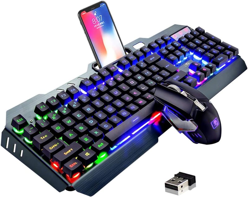 MAMBASNAKE Vezeték Nélküli Gamer Billentyűzet és Egér Szett, 2.4G, 3800mAh Akkumulátor, RGB LED Háttérvilágítás, 2400DPI, 7 Színű Egér