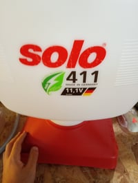 Solo 411 Akkumulátoros Hátipermetező 10 literes, Fehér – Elektromos Kerti — kupak törött, felirat kopott (állapot: lásd a 2. képet) 2