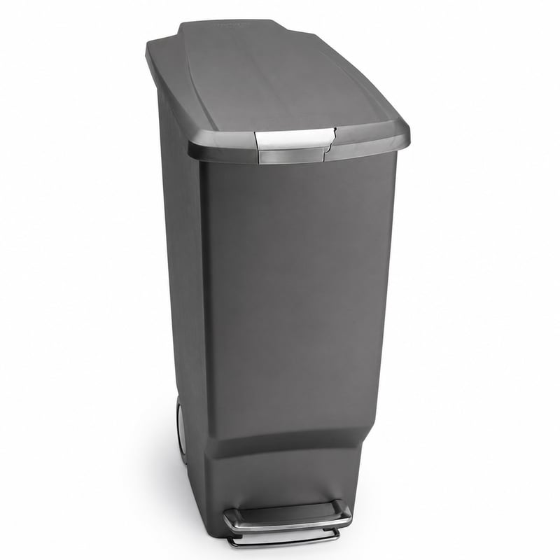 simplehuman CW1363 Keskeny Pedálos Szemetes 40 — hibás, részben működik: törött fedélkapcsoló és tetőcsorbulás (állapot: lásd a 2. képet)