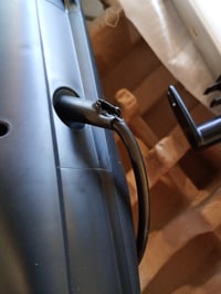 Parný čistič na podlahy Vileda Steam Plus so 400 ml nádržkou — chybný, čiastočne funkčný: Poškodený napájací kábel (stav: pozri 2. obrázok) 3