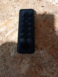 SwitchBot Keypad Touch pametna tipkovnica s otključavanjem otiskom prsta bez ključa, IP65 vodootpornost, podrška za virtualnu lozinku, Alexa i Google 3
