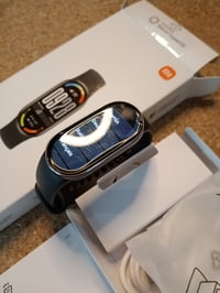 Brățară fitness Xiaomi Smart Band 10 negru, stil modern, AMOLED 1,72" — ramă ecran deteriorată, ecran zgâriat (stare: vezi a 2-a imagine) 3