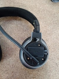 Căști de gaming wireless multiplatformă Turtle Beach Stealth Pro cu Bluetooth — perniță pentru cap și pernițe pentru urechi deteriorate (stare: vezi a 2-a imagine) 8