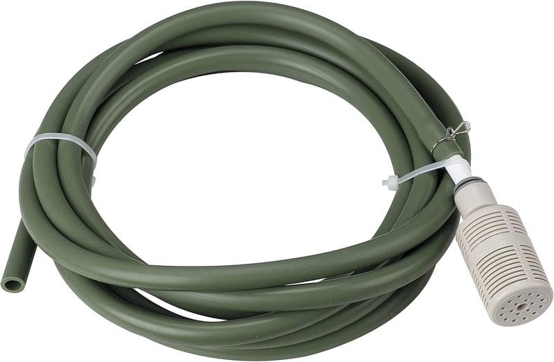 New Direction Tackle Önfelszívó Vízszivattyú 4 Méteres Tömlővel - USB Tölthető, Szűrőkosaras, Akkumulátoros, Fekete