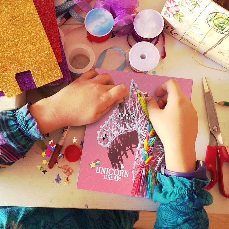 CHMMY Egyszarvú Kézműves Készlet LED Világítással - Kreatív DIY Dekorációs Szett 6-12 Éves Lányoknak, Kézügyesség Fejlesztő Ajándék