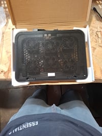 Chladiaca podložka pod notebook NK pre 12-17 palcové notebooky, 6 tichých ventilátorov, 5 — Nie všetky ventilátory sa točia (stav: pozri 2. obrázok) 2