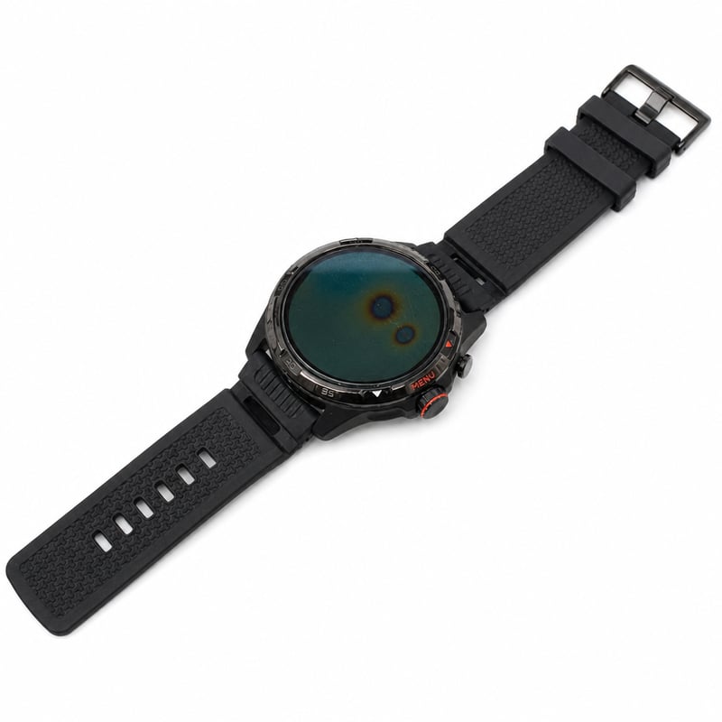 TicWatch Atlas Férfi Okosóra Wear OS, GPS, Iránytű, 5ATM — hibás, részben működik: két helyen beégett kijelző