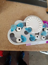 Jucărie interactivă pentru inteligență și gustări Catstages Nina Ottosson Rainy Day Puzzle and Play pentru pisici - utilizat (stare: vezi imaginea 2) 3