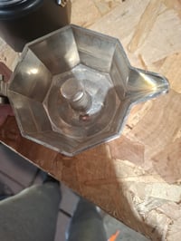 Bialetti New Brikka Kotyogós Kávéfőző 2 személyes, alumínium, krémes eszpresszóhoz, tűzhelyre, 80 ml, használt 3