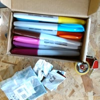 Amazon Basics set trajnih markera u više boja, 21 komad (nedostaju 3 komada iz seta) 4