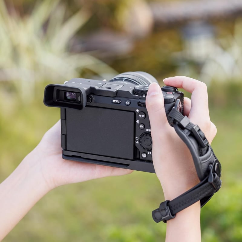 Sony A7CII és A7CR kamerákhoz illeszkedő KIWIFOTOS nagyított szemkagyló