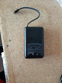 Baterie externă INIU 45W 20000 mAh cu cablu USB-C încorporat, încărcare rapidă, ecran LCD, negru, utilizat 3