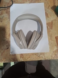 Căști wireless over-ear Bose QuietComfort cu anulare a zgomotului, Bluetooth și microfon, autonomie 24 de ore, culoarea nisipului, ediție limitată 2