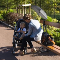 Umbreluță universală pentru cărucior Badabulle cu protecție UV50+ – Negru, protecție anti-UV 4