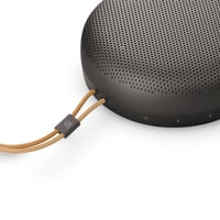Bluetooth reproduktor Bang & Olufsen Beosound A1 3. generácie – Warm Granite – Prenosný vodotesný bezdrôtový reproduktor 2