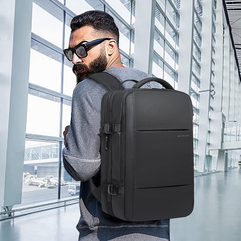 BANGE Utazó Hátizsák, Kézipoggyász Méretű Táska, Átalakítható Sporttáska 17,3 Colos Laptophoz, Unisex Túrahátizsák