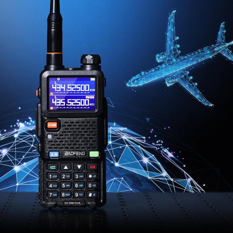 BaoFeng UV-5RM Plus 10W két sávos rádió, FM Air vevő, 2 db, 2500mAh, USB-C, CHIRP, programozókábel és puha tok