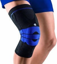 BAUERFEIND GenuTrain Térdtámasz Párnázott Patella Támogatással 4