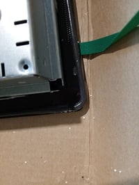 Plită cu inducție Bosch PUJ611BB5E Serie 4, 60 cm, 3 zone de gătit, Touch Select — parte inferioară ruptă, margine de cauciuc deteriorată (stare: vezi a doua fotografie) 3